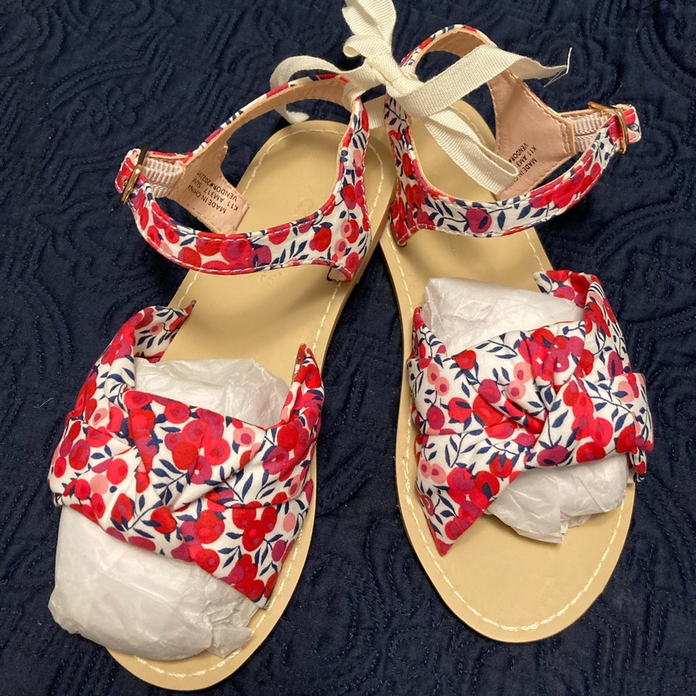 Bnwt crewcuts by jcrew liberty of London print sandals